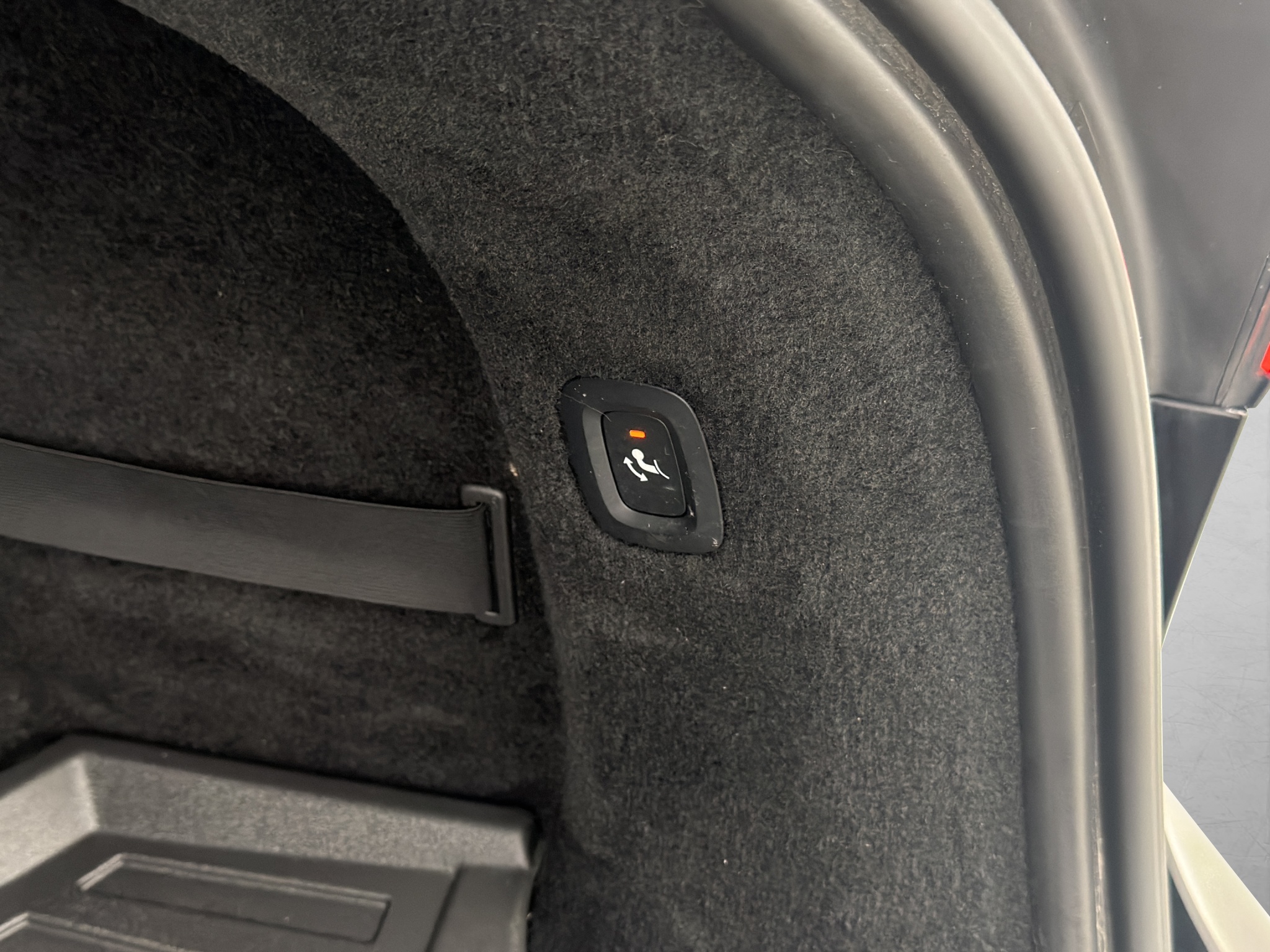 Volvo V90 Recharge T6 AWD Geartronic, 8-trins, 350ps, 2023