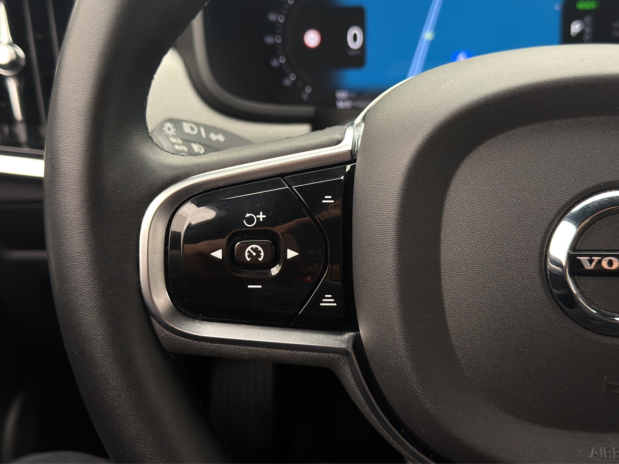 Volvo V90 Recharge T6 AWD Geartronic, 8-trins, 350ps, 2023
