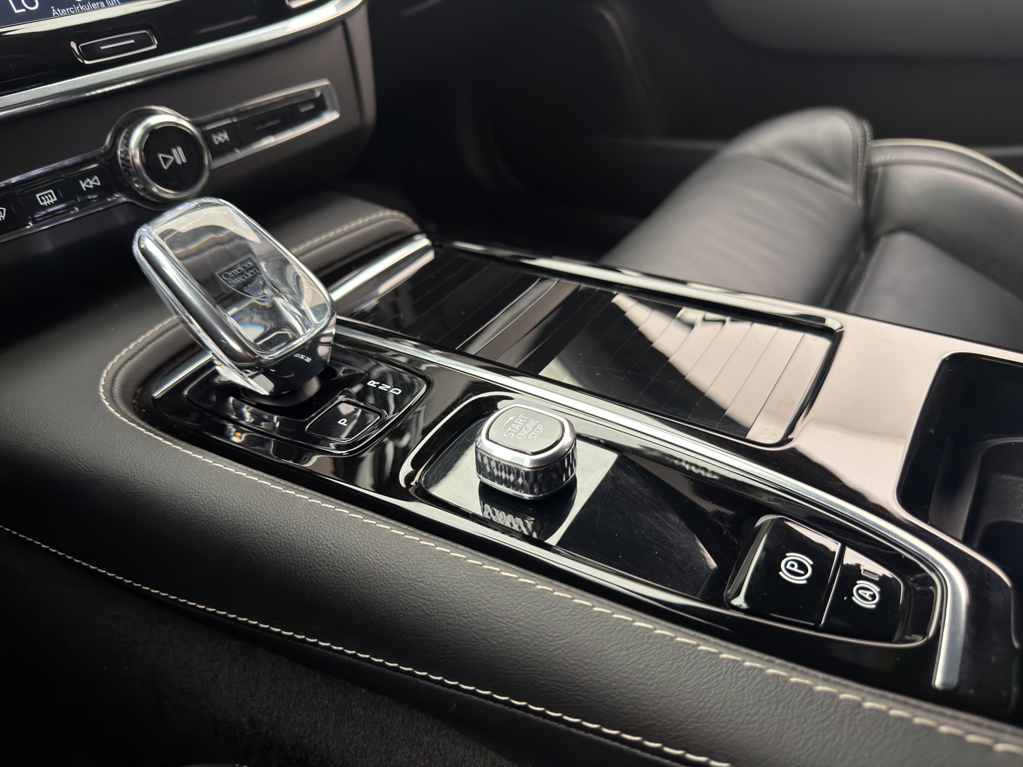 Volvo V90 Recharge T6 AWD Geartronic, 8-trins, 350ps, 2023