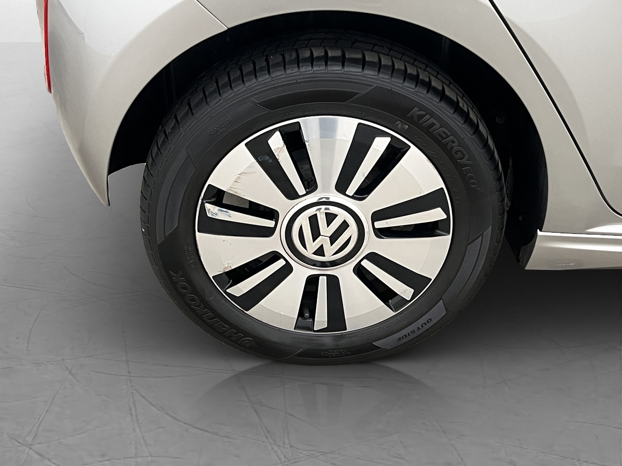 Volkswagen e-up!, 82ps, 2014