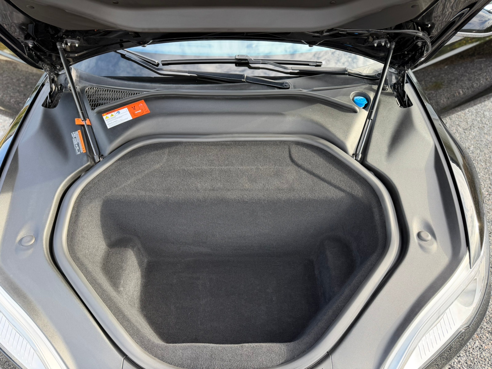 Tesla Model S 70D, 333hp, 2016