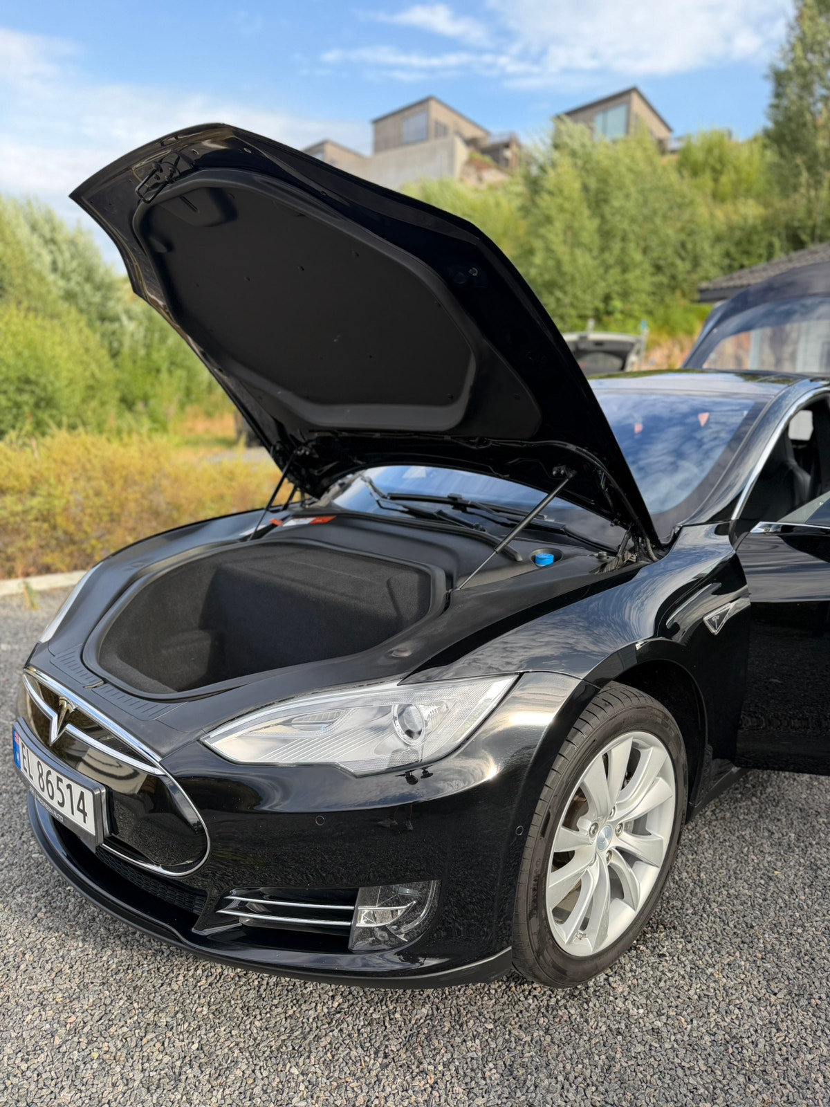 Tesla Model S 70D, 333hp, 2016