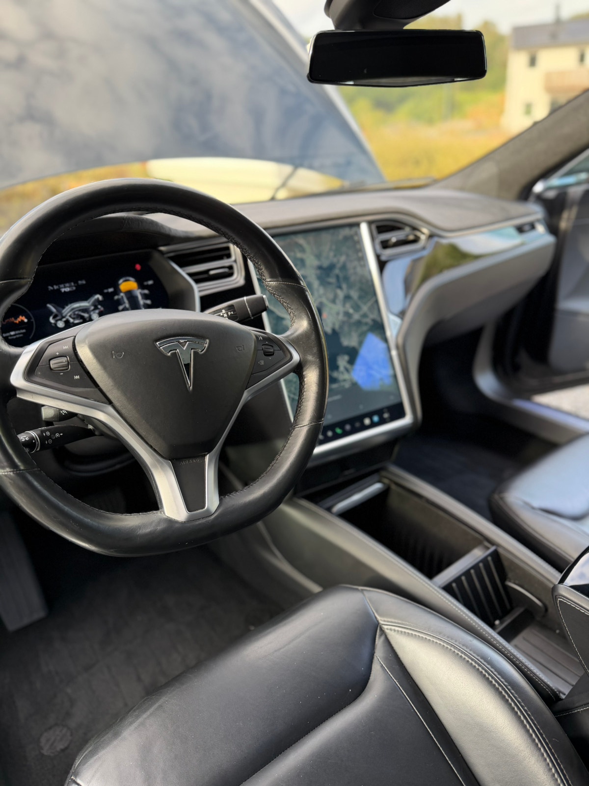 Tesla Model S 70D, 333hp, 2016