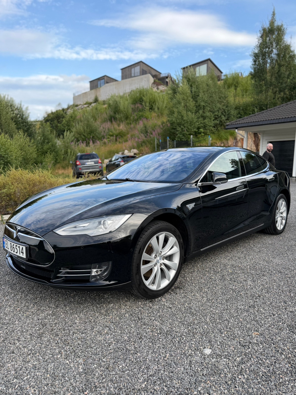 Tesla Model S 70D, 333hp, 2016