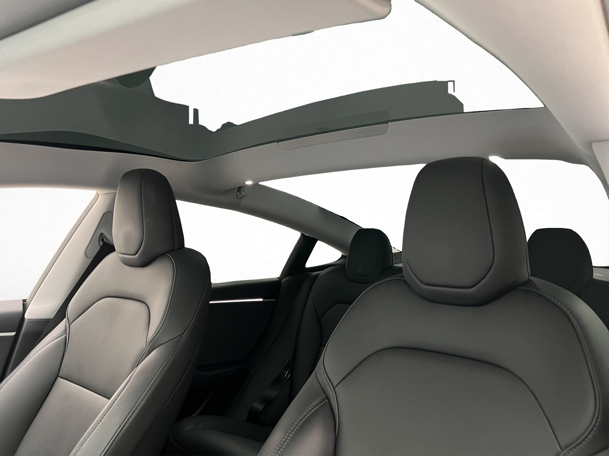 Tesla Model 3 Long Range AWD, 498hp, 2024