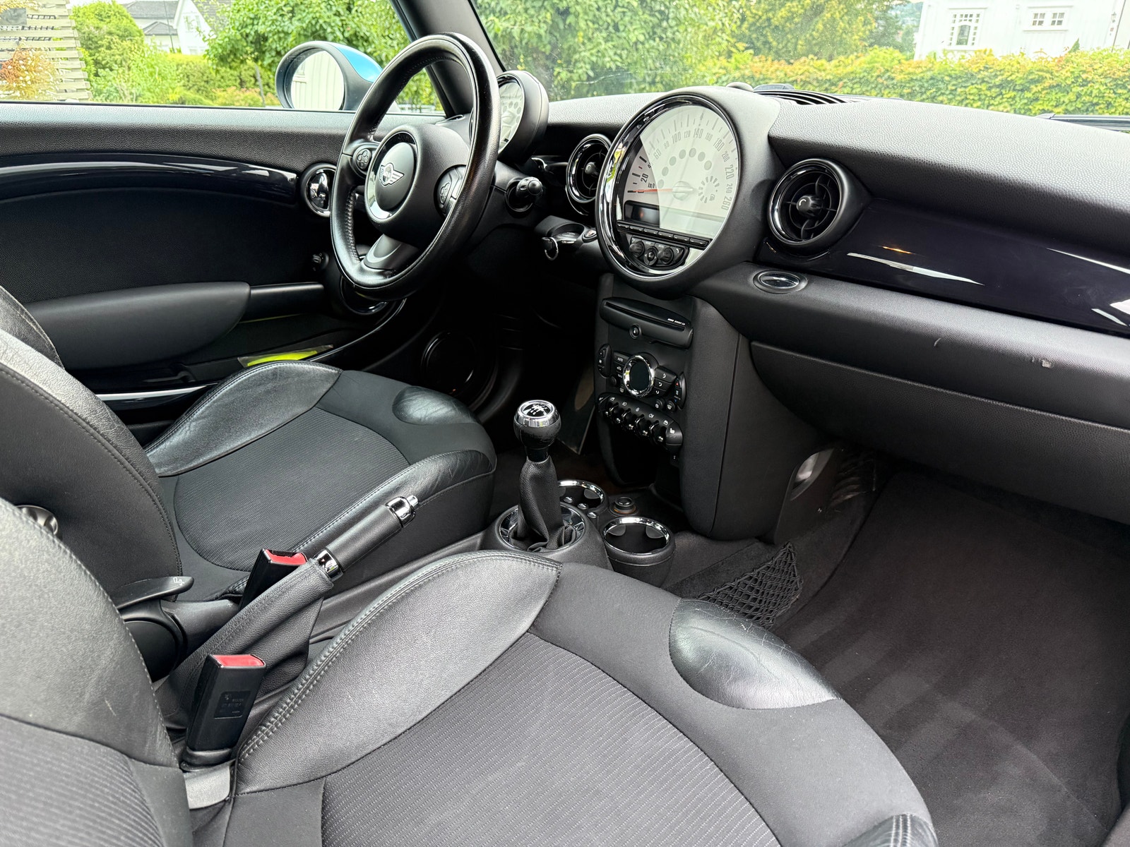 MINI One Manual, 6-trins, 75ps, 2011