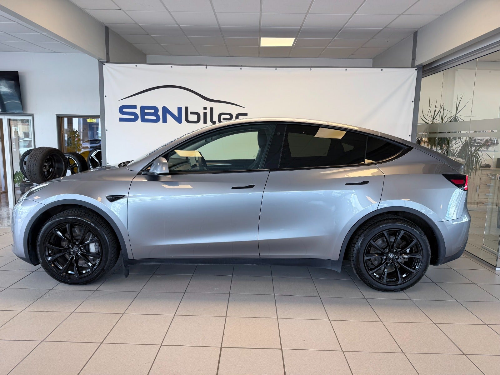 Tesla Model Y Long Range AWD, 514hk, 2023