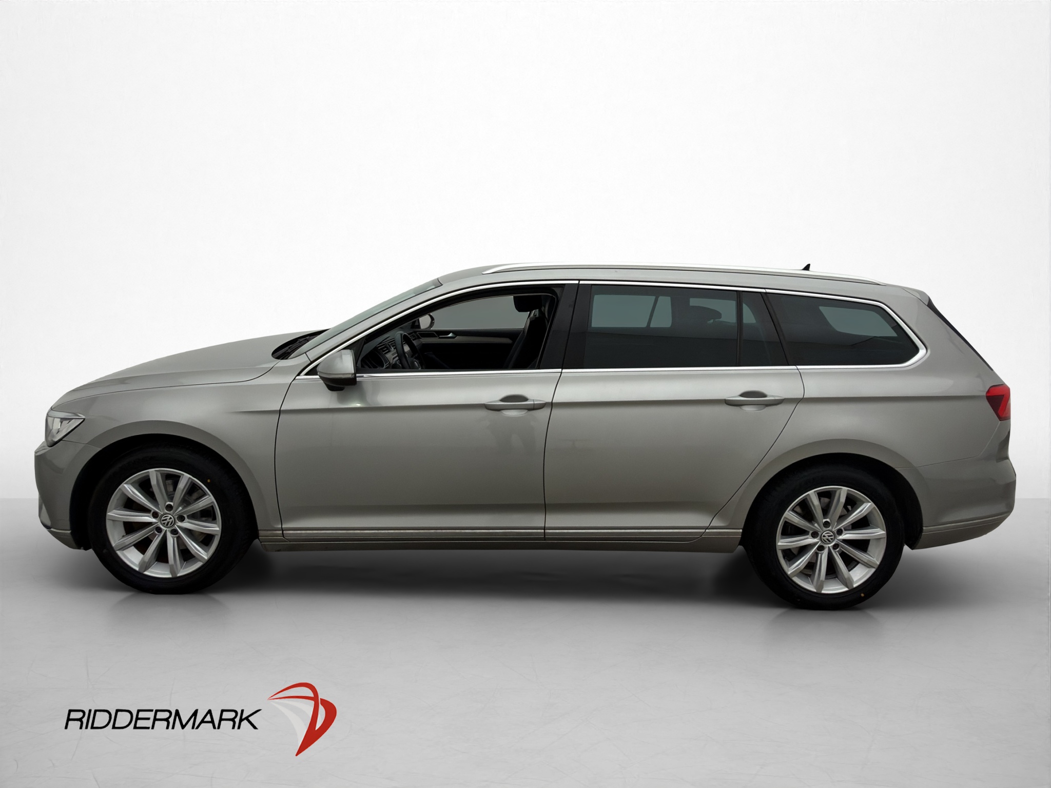 Volkswagen Passat Variant 2.0 TDI DPF SCR BMT DSG Sequential, 6-trins, 190ps, 2016