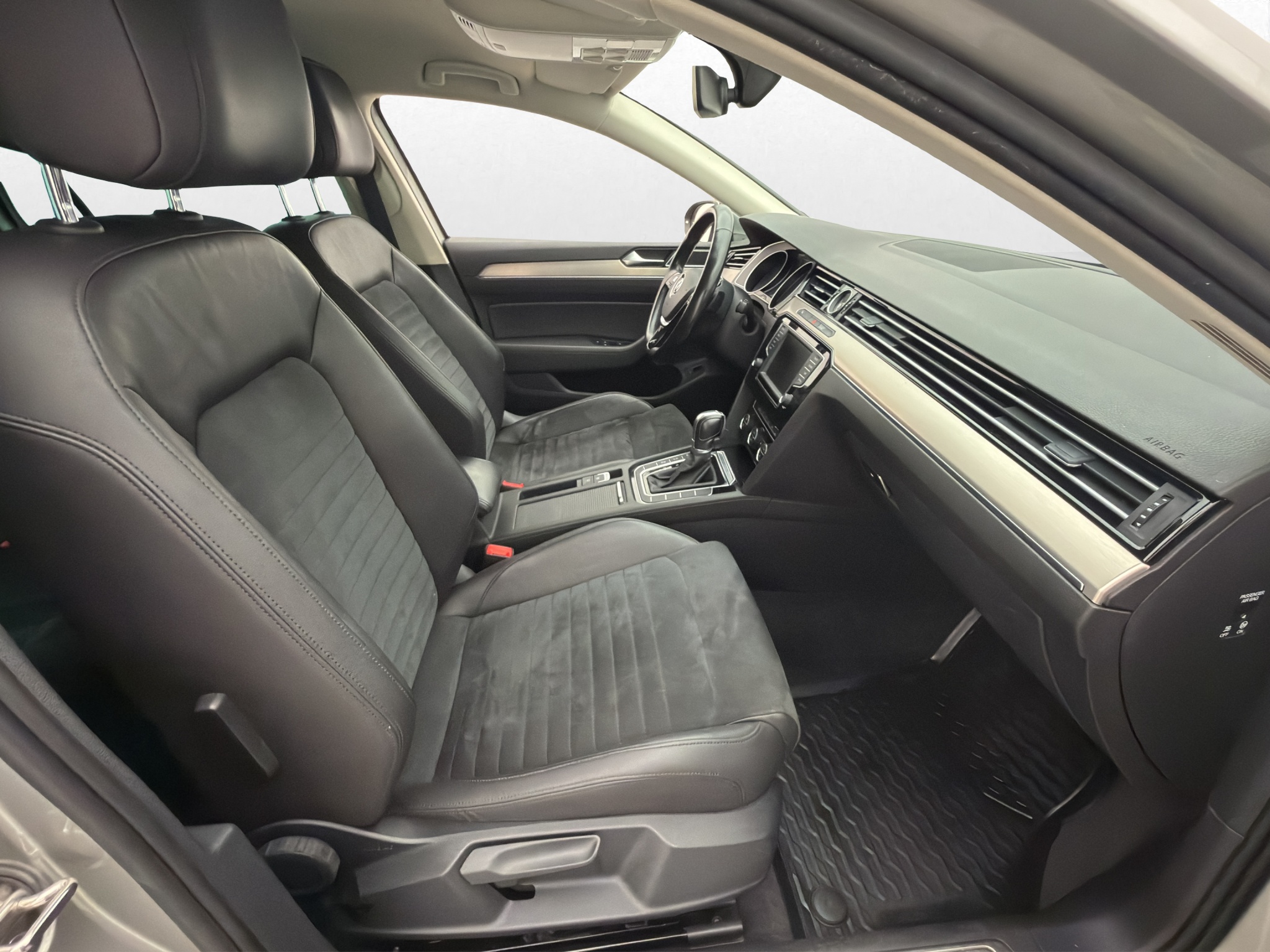 Volkswagen Passat Variant 2.0 TDI DPF SCR BMT DSG Sequential, 6-trins, 190ps, 2016