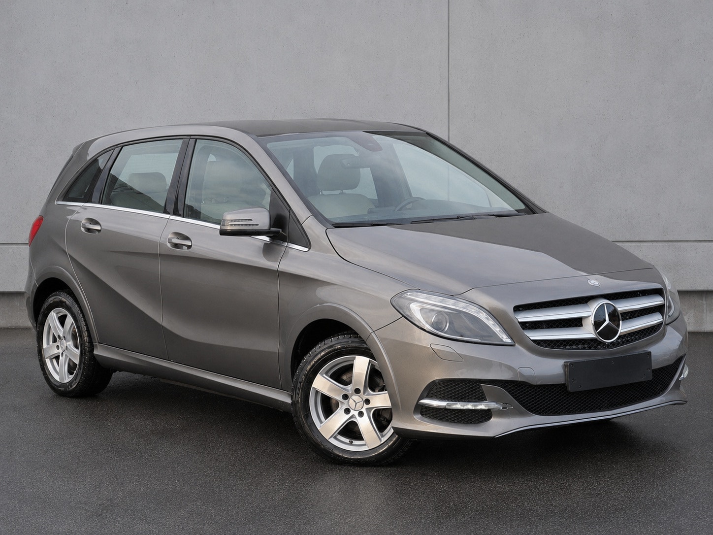 Mercedes-Benz B-Class Electric Drive, 88hp, 2016