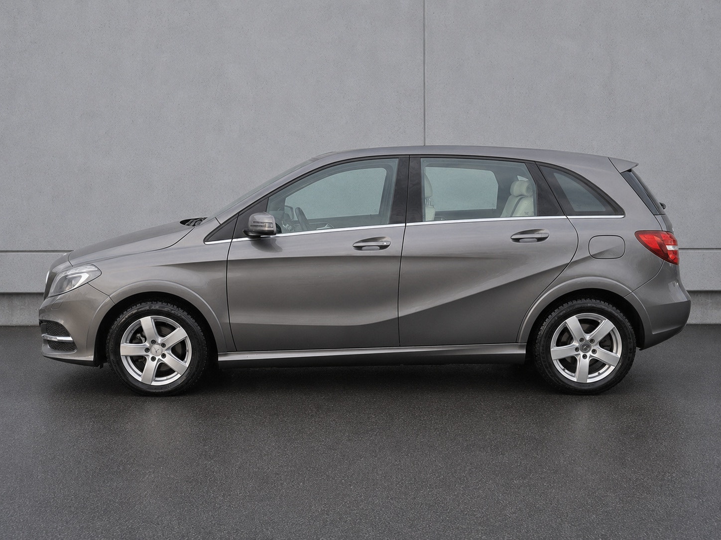 Mercedes-Benz B-Class Electric Drive, 88hp, 2016
