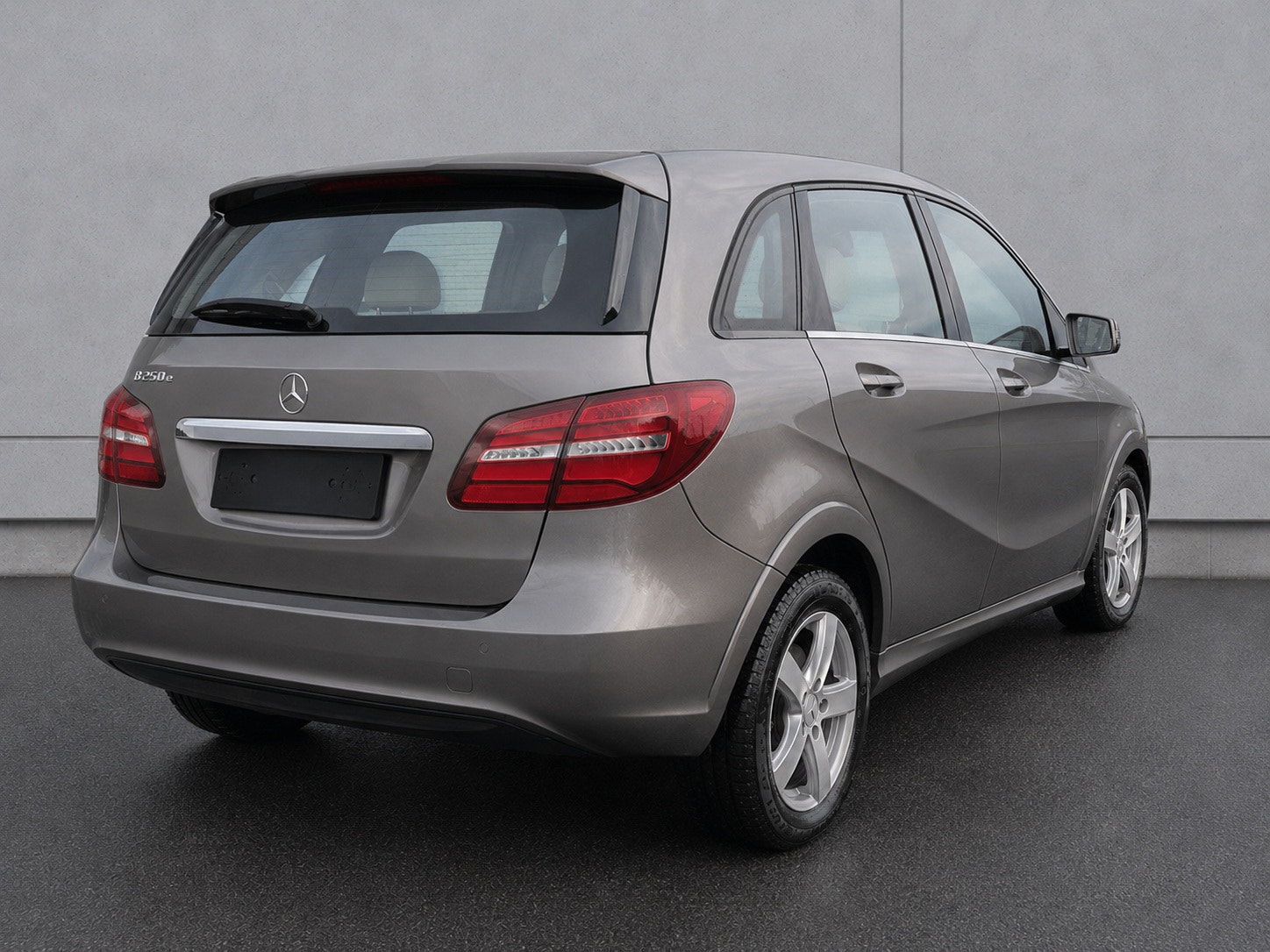 Mercedes-Benz B-Class Electric Drive, 88hp, 2016