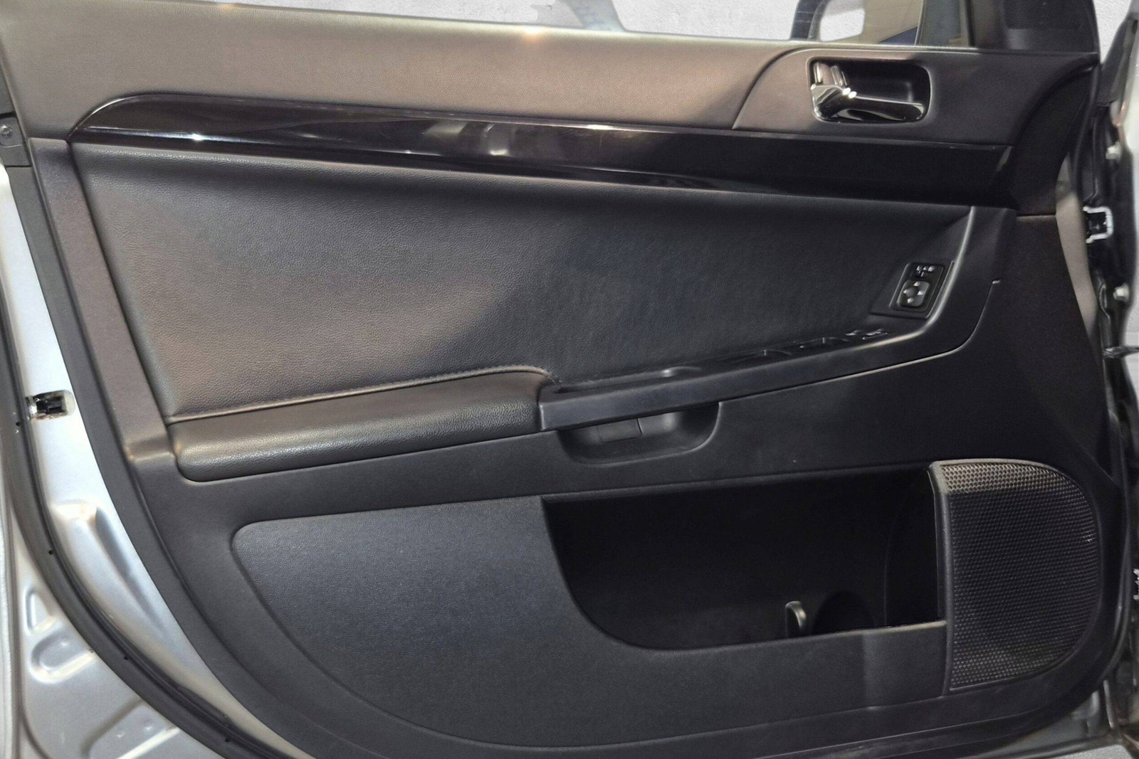 Mitsubishi Lancer Sportback 1.6 MIVEC ClearTec Manual, 117hp, 2014