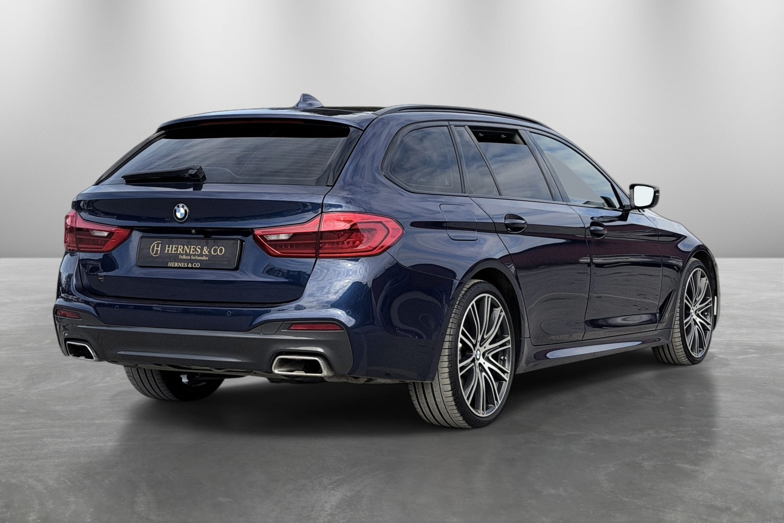 BMW 540i xDrive Touring Steptronic, 8-trins, 340ps, 2019