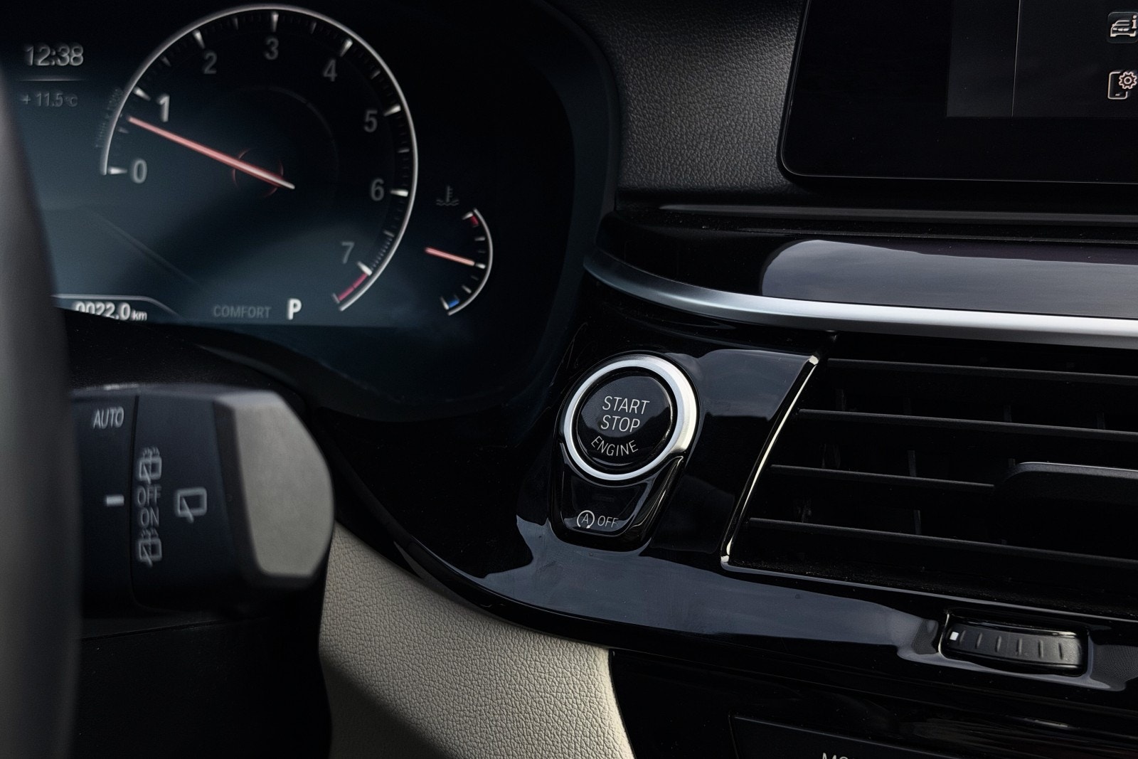 BMW 540i xDrive Touring Steptronic, 8-trins, 340ps, 2019