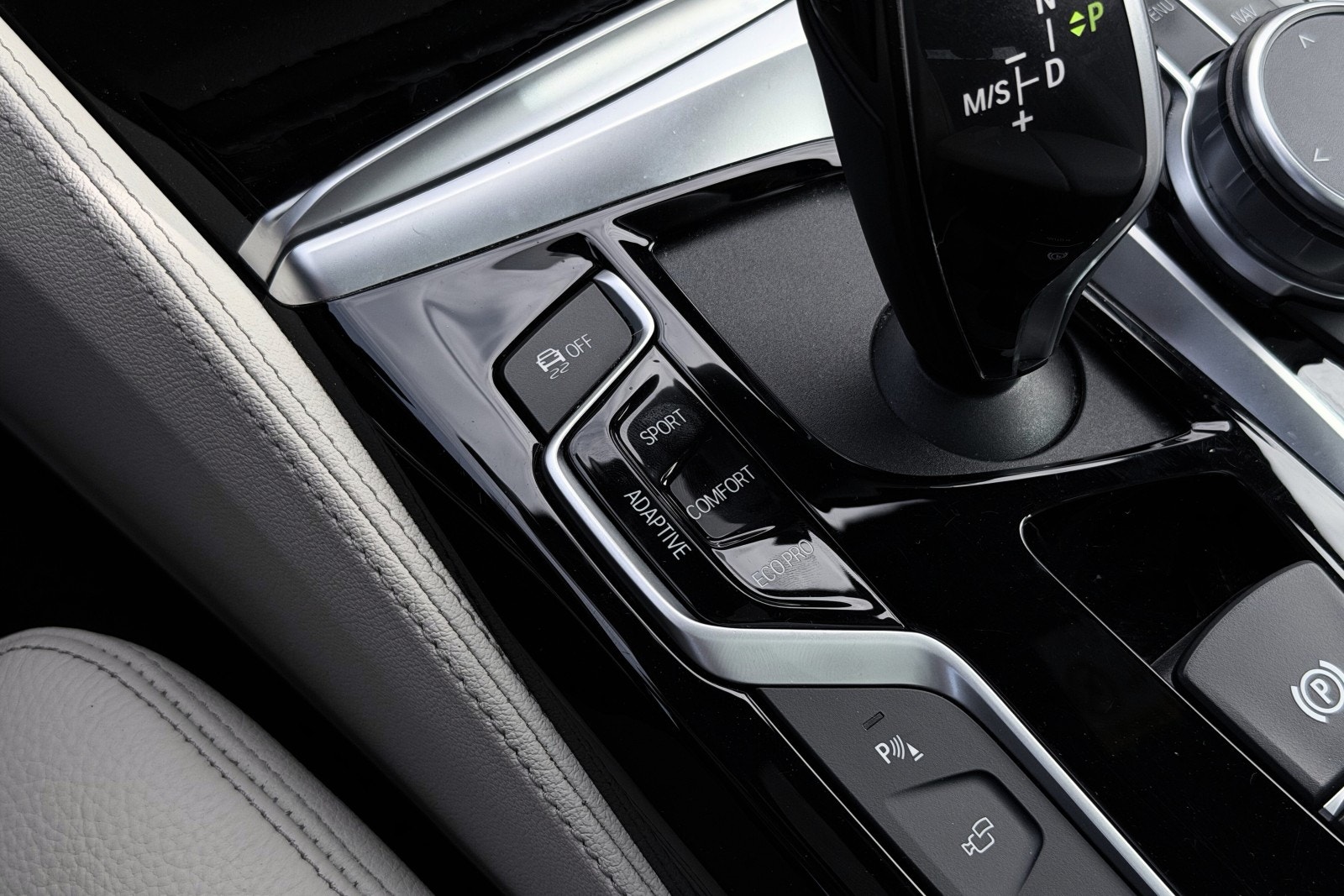 BMW 540i xDrive Touring Steptronic, 8-trins, 340ps, 2019