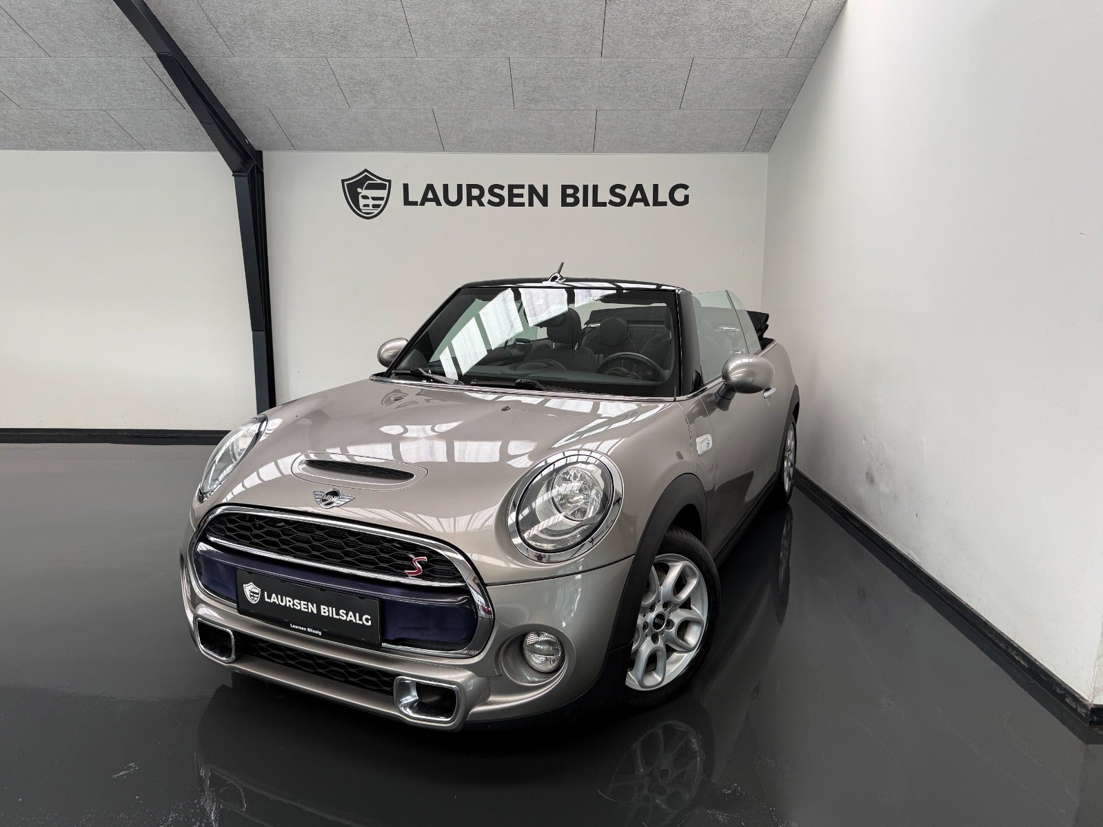 MINI Cooper S Convertible Automatic, 192hp, 2016