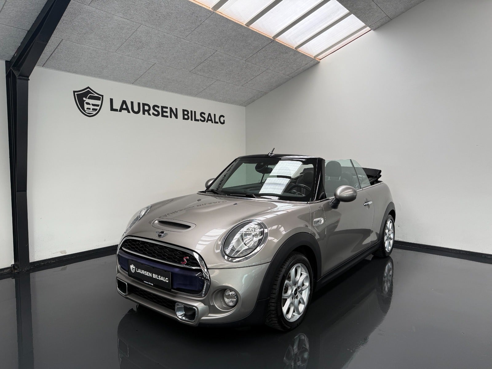 MINI Cooper S Convertible Automatic, 192hp, 2016