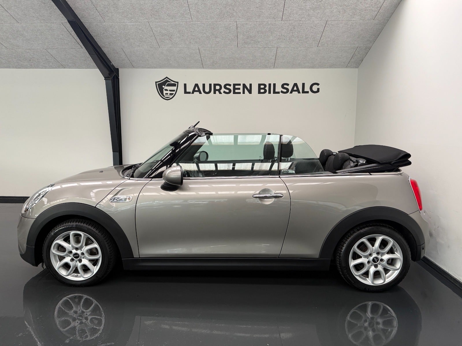 MINI Cooper S Convertible Automatic, 192hp, 2016