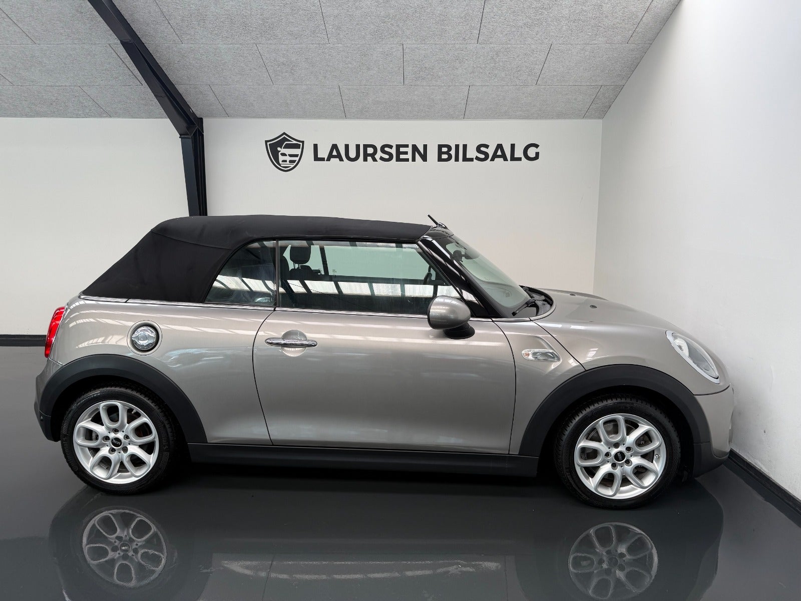 MINI Cooper S Convertible Automatic, 192hp, 2016