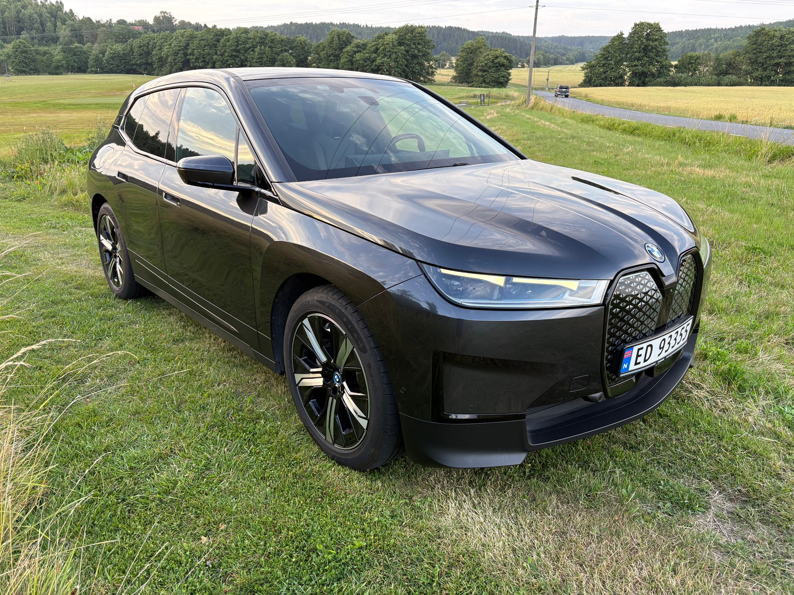 BMW iX xDrive40, 326hk, 2022