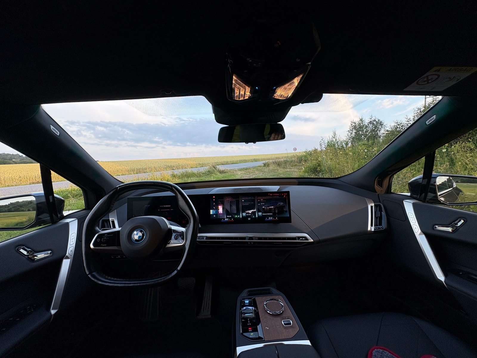 BMW iX xDrive40, 326hk, 2022