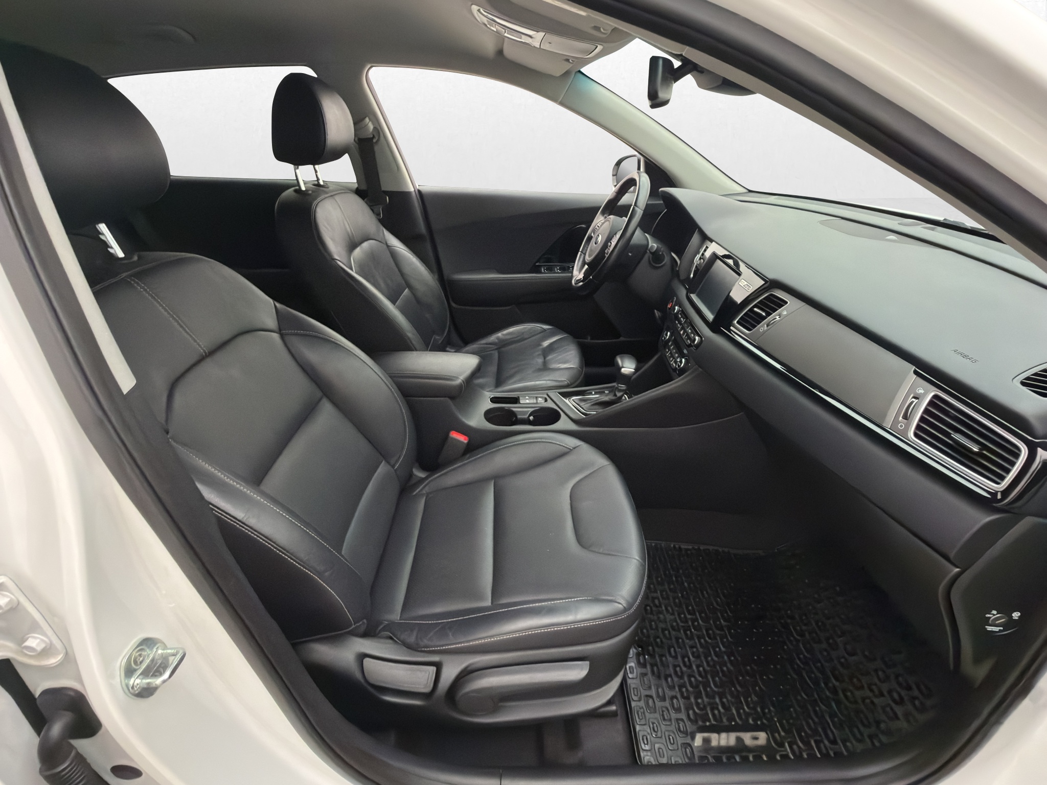 Kia Niro P-HEV DCT, 6-trins, 141ps, 2018
