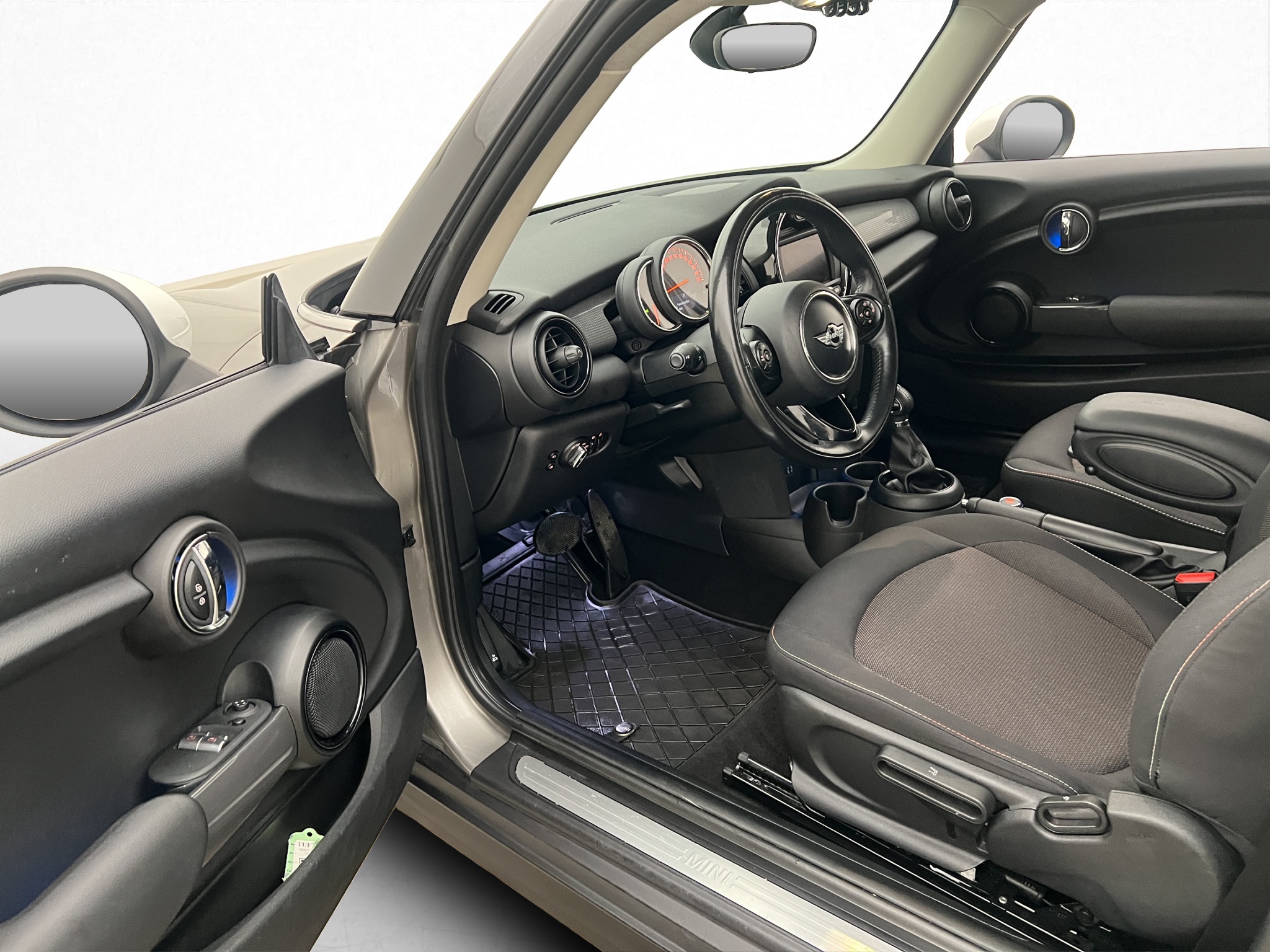 MINI Cooper 3-door Automatic, 136hp, 2018