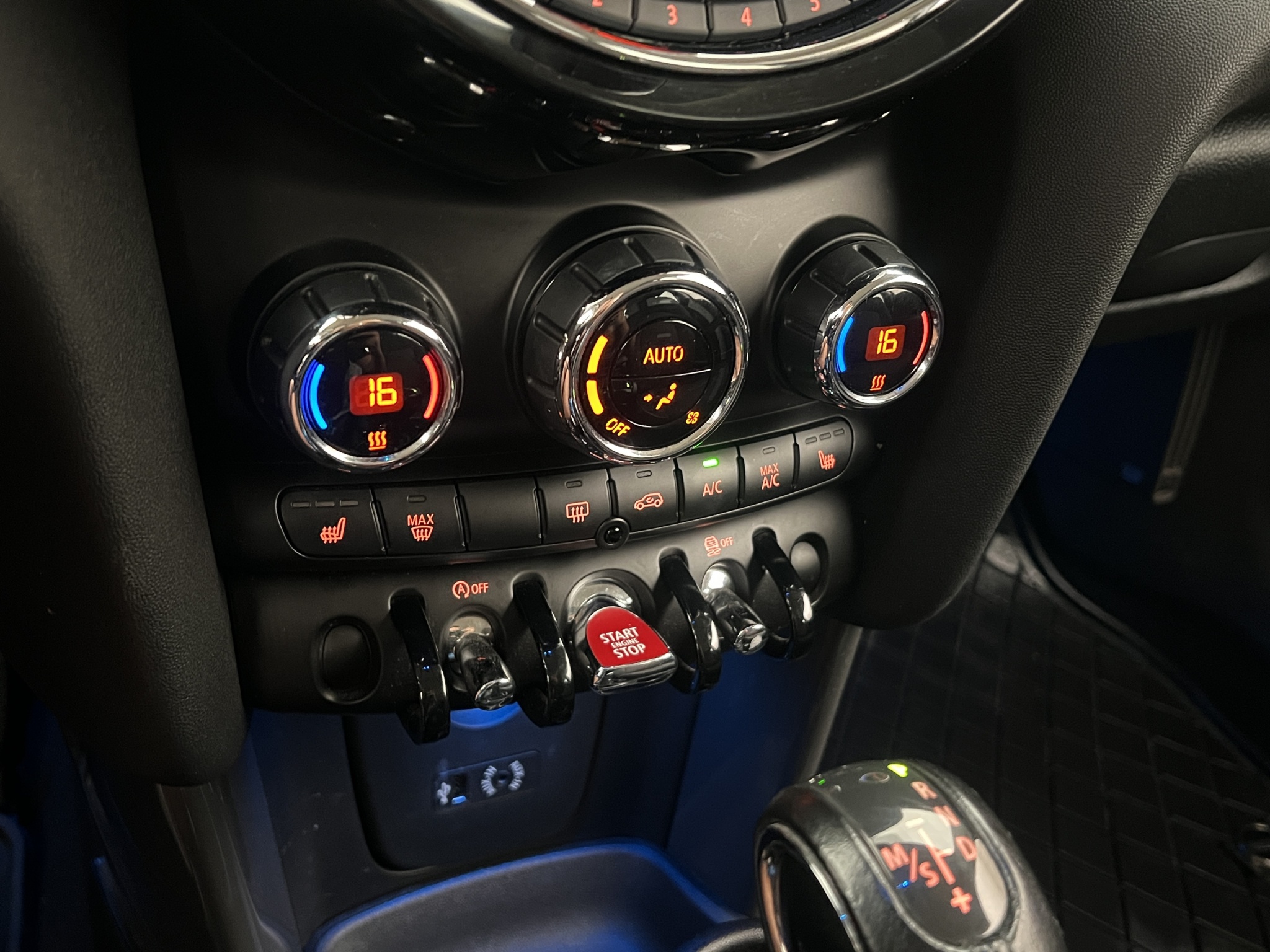 MINI Cooper 3-door Automatic, 136hp, 2018