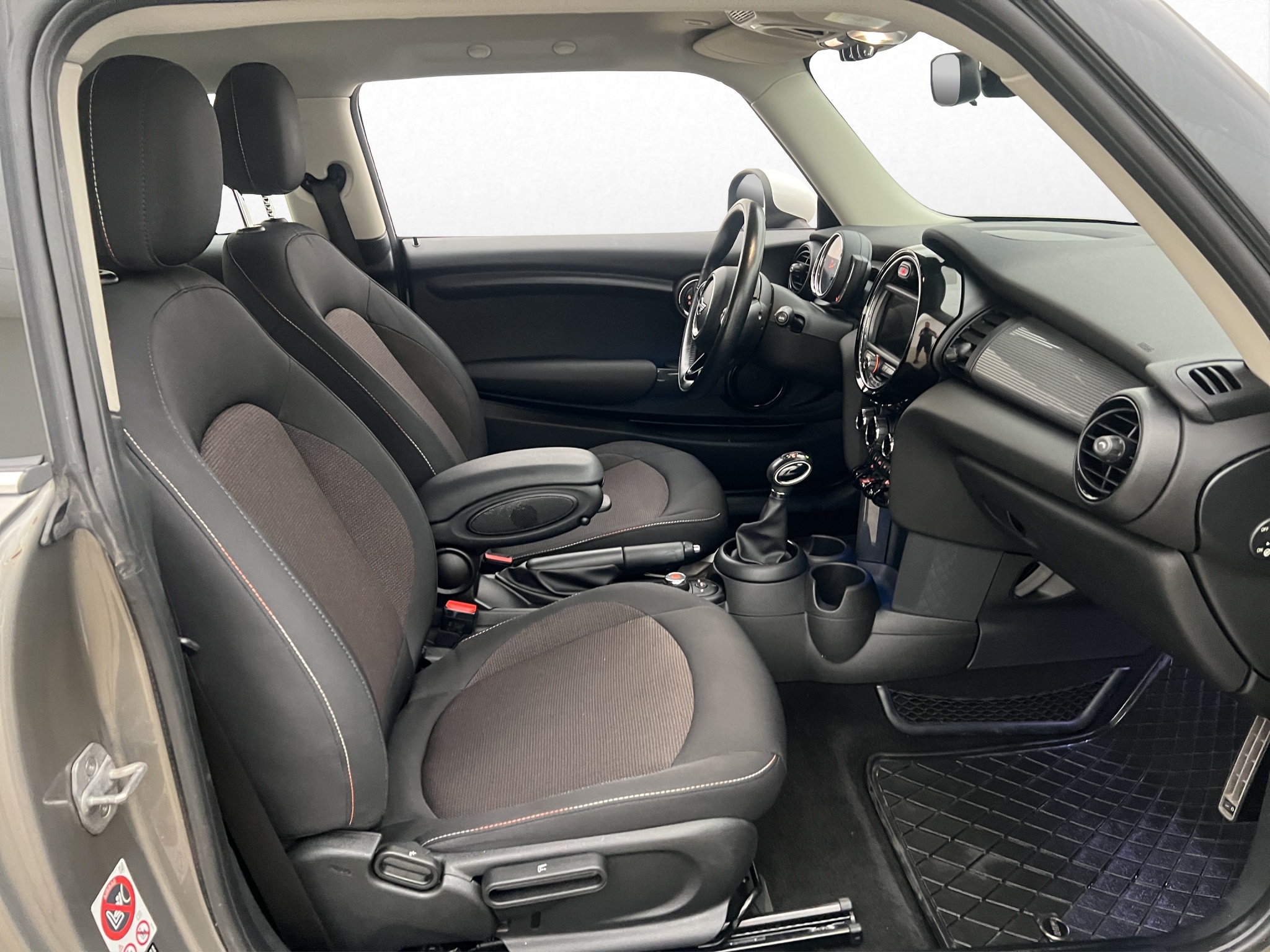 MINI Cooper 3-door Automatic, 136hp, 2018