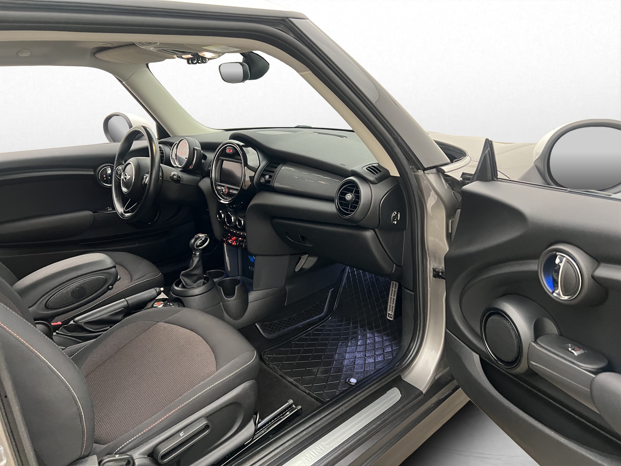 MINI Cooper 3-door Automatic, 136hp, 2018