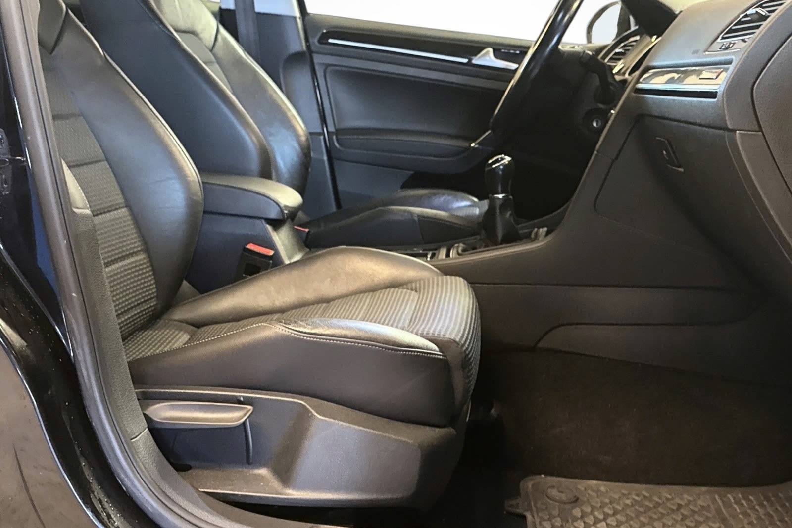 Volkswagen Golf Variant 2.0 TDI DPF BMT 4Motion Manual, 150hp, 2015