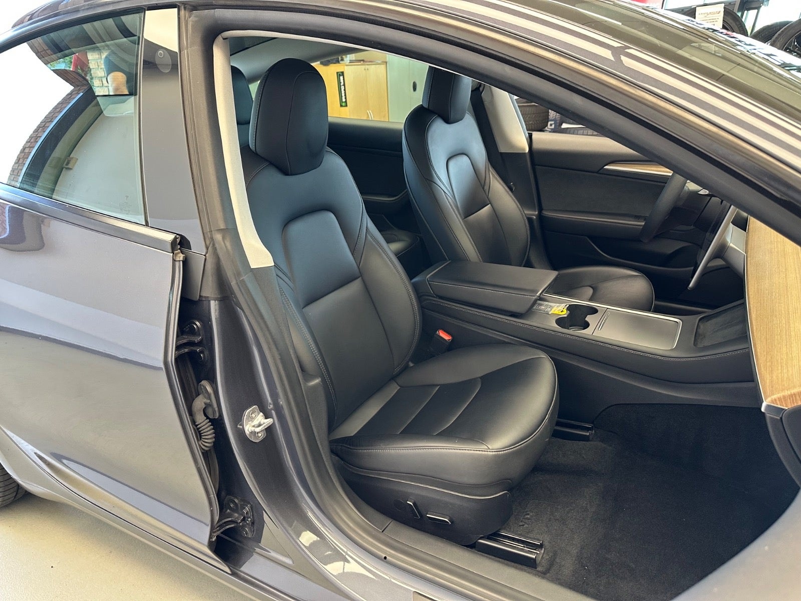 Tesla Model 3 Long Range AWD, 498ps, 2023