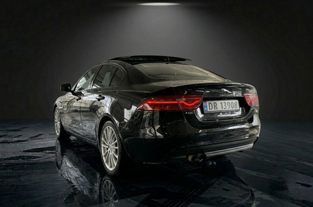 Jaguar XE 20d Automatic, 8-trins, 180ps, 2016