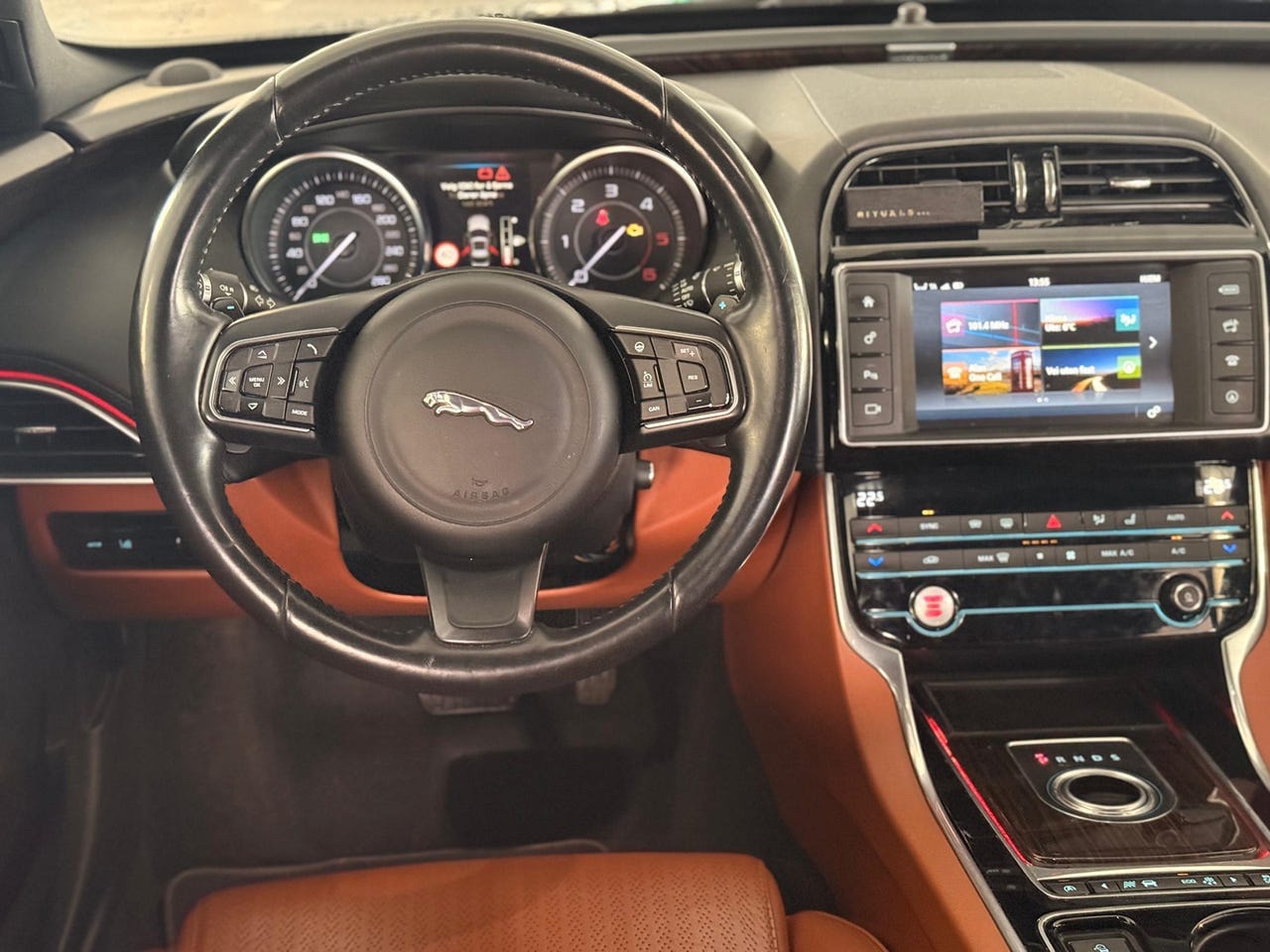 Jaguar XE 20d Automatic, 8-trins, 180ps, 2016