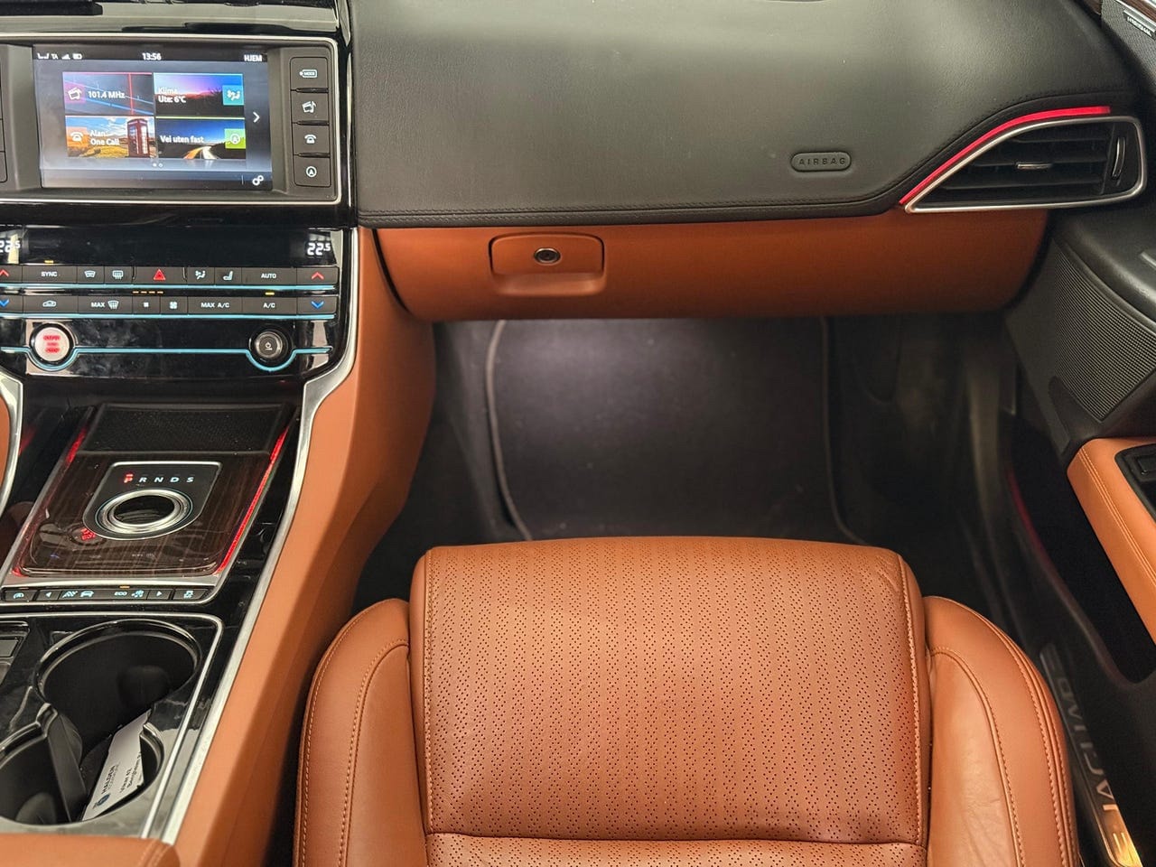 Jaguar XE 20d Automatic, 8-trins, 180ps, 2016