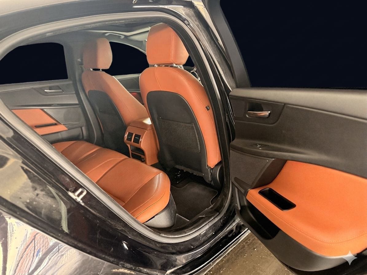 Jaguar XE 20d Automatic, 8-trins, 180ps, 2016