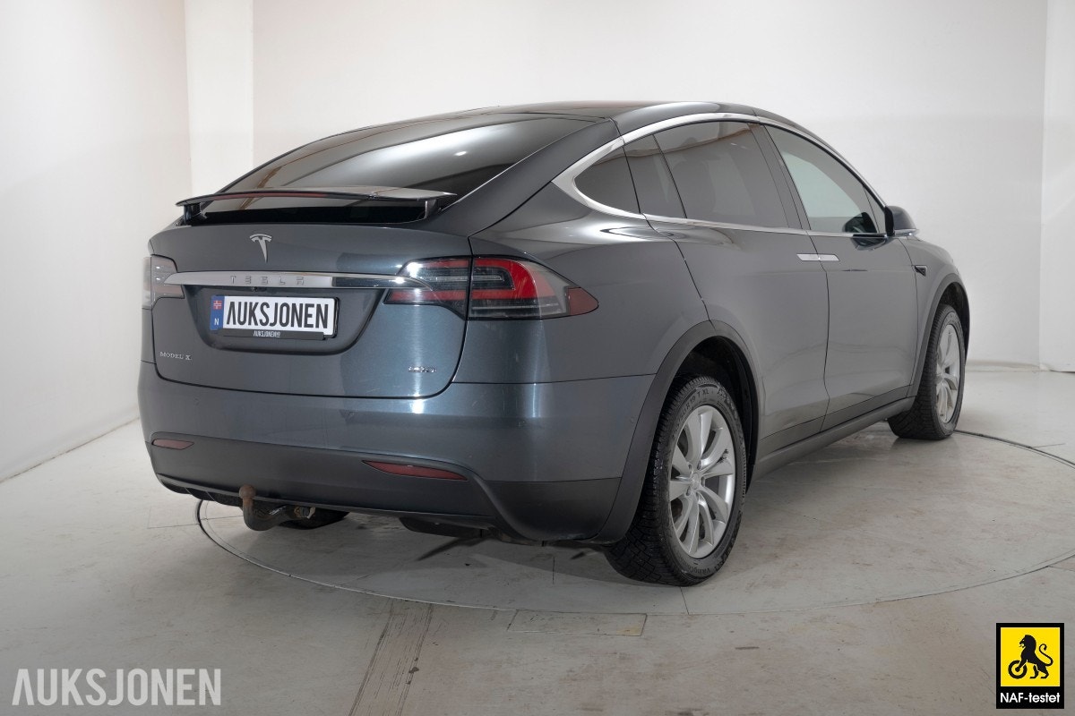 Tesla Model X 90D, 423ps, 2017