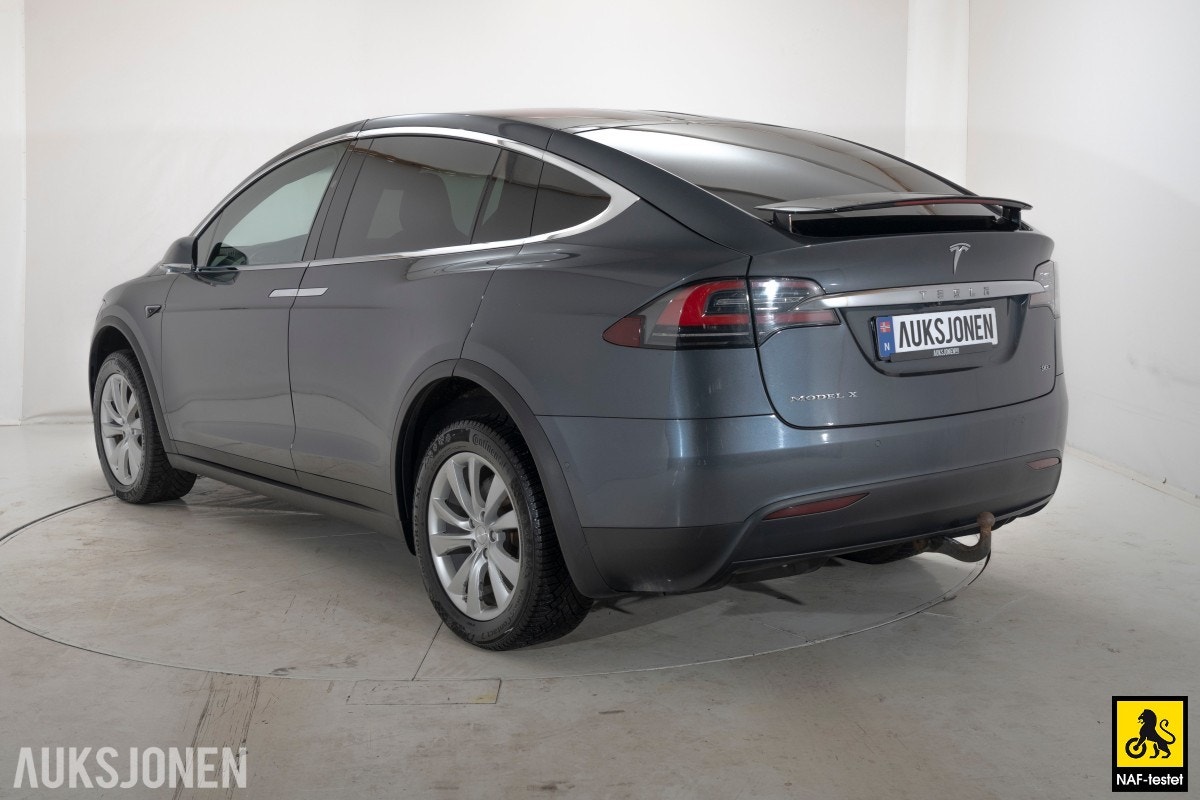 Tesla Model X 90D, 423ps, 2017