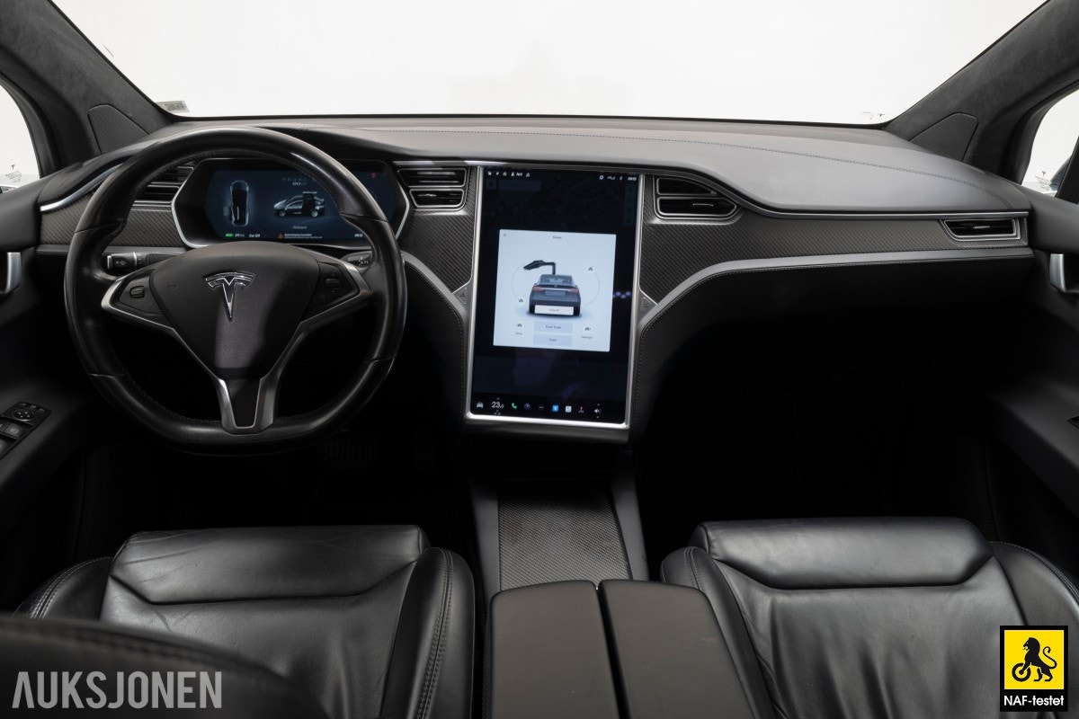 Tesla Model X 90D, 423ps, 2017