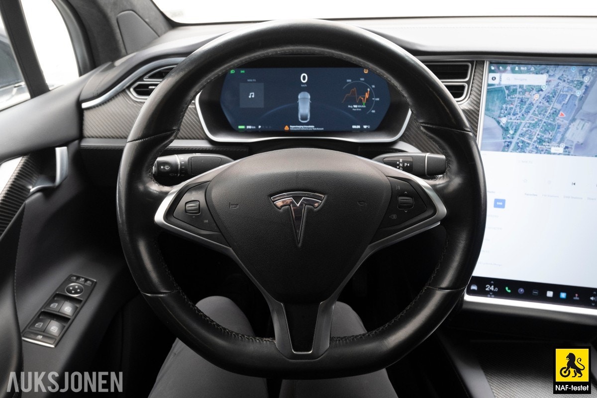 Tesla Model X 90D, 423ps, 2017