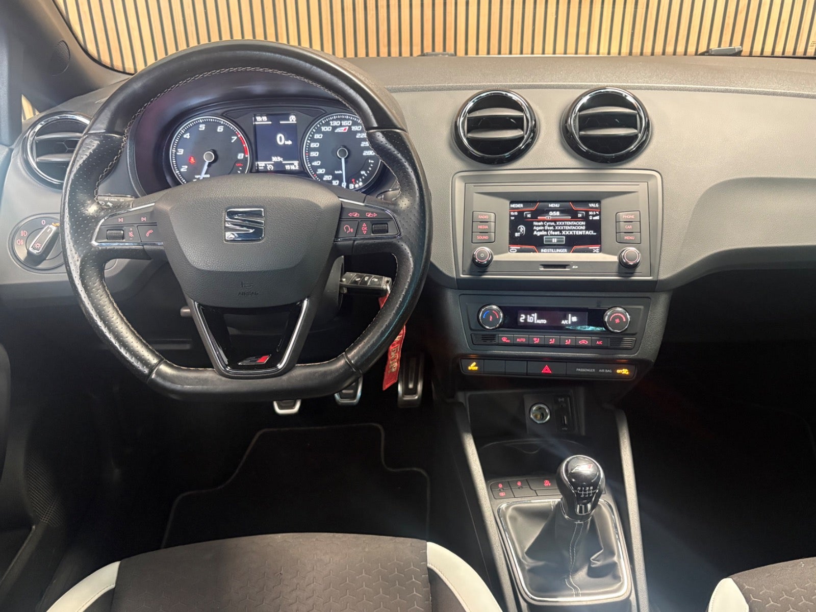 SEAT Ibiza Cupra 1.8 TSI Manual, 6-trins, 192ps, 2016