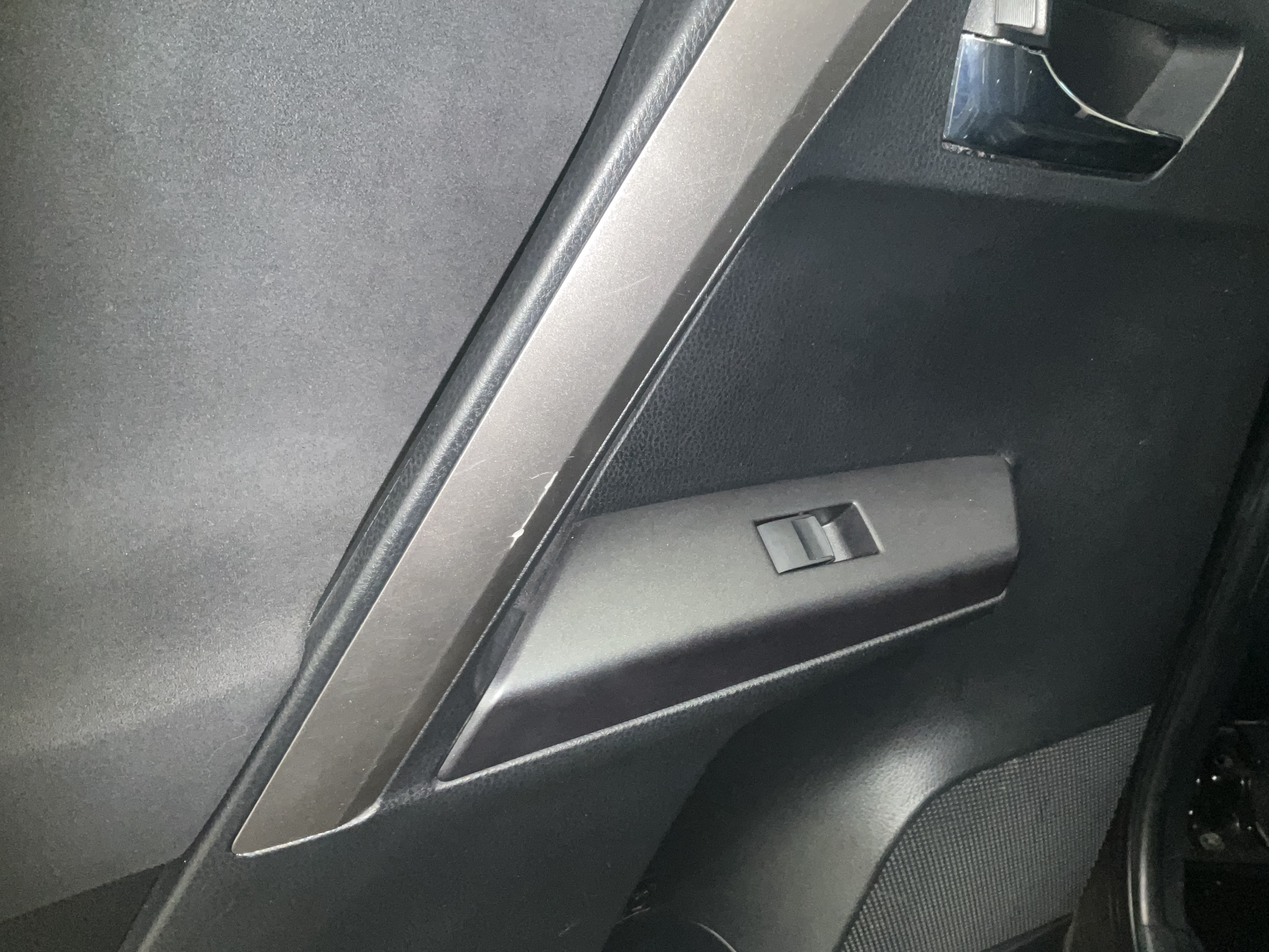 Toyota RAV4 Hybrid 2.5 Dual VVT-i AWD-i E-CVT, 197hp, 2018