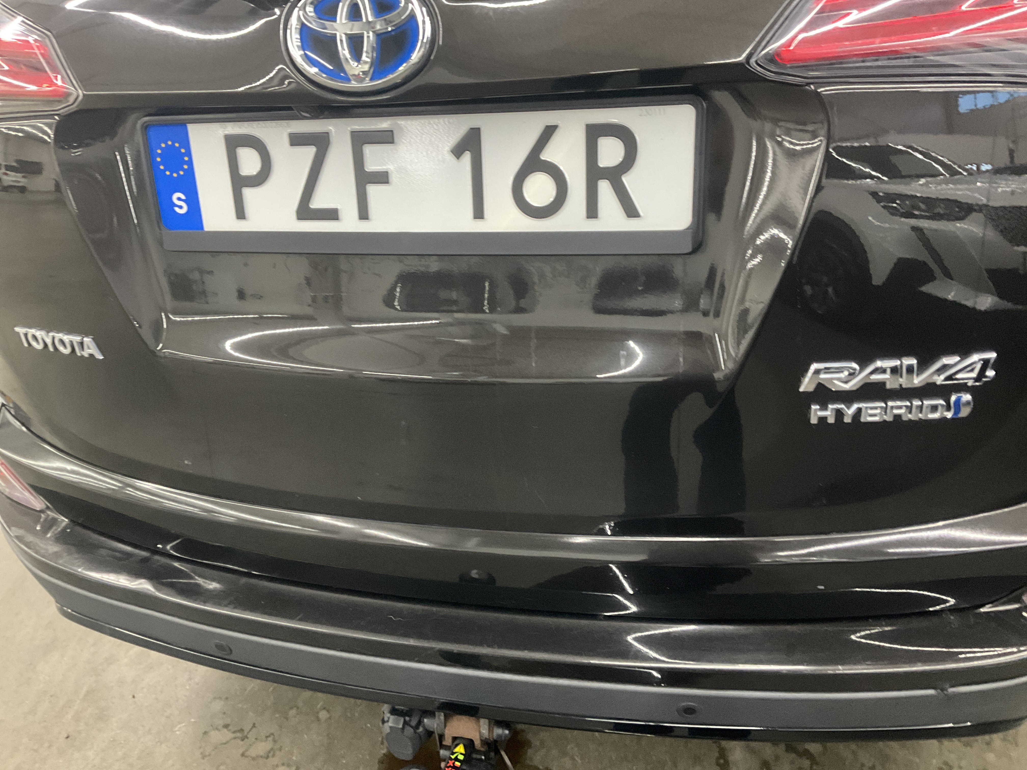 Toyota RAV4 Hybrid 2.5 Dual VVT-i AWD-i E-CVT, 197hp, 2018