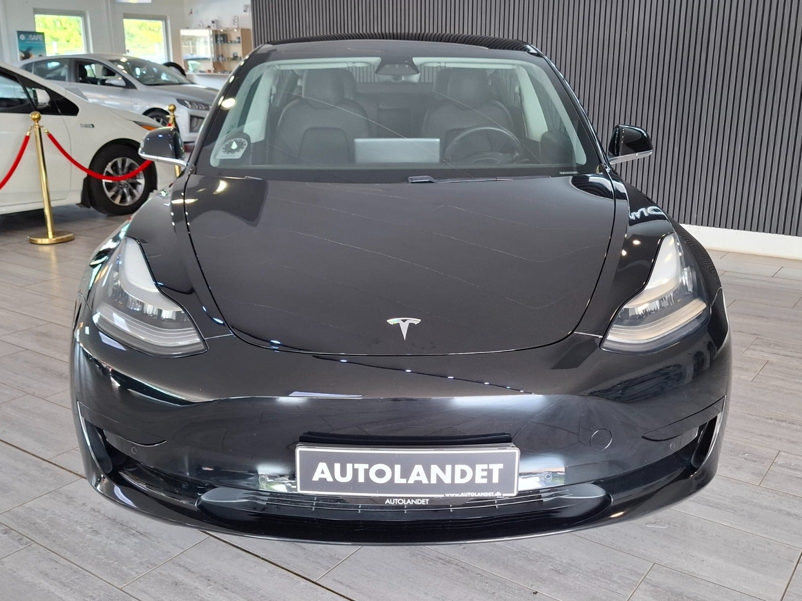 Tesla Model 3 Standard Range Plus, 325hk, 2020
