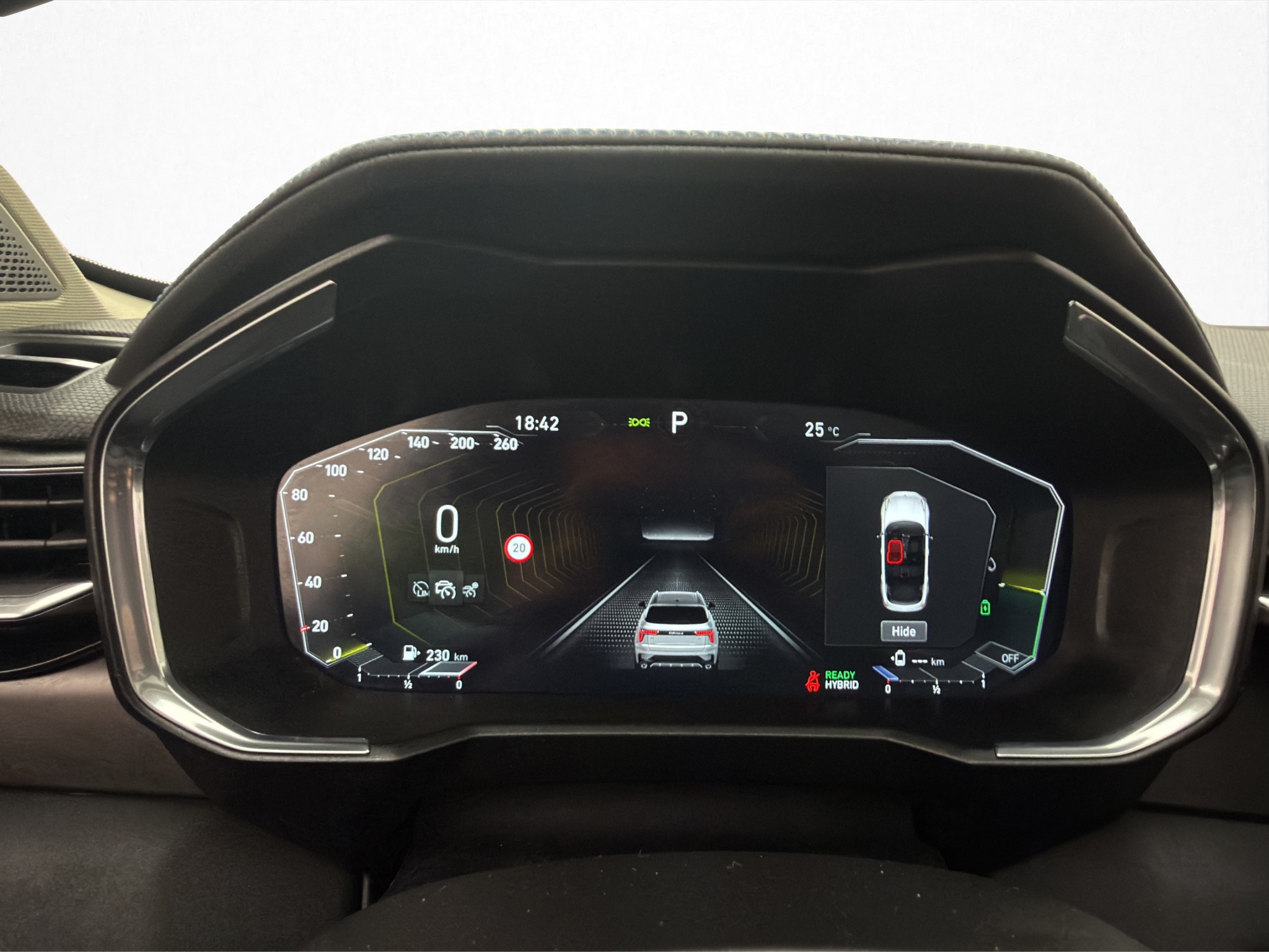 Lynk & Co 01 PHEV DCT, 261hp, 2021