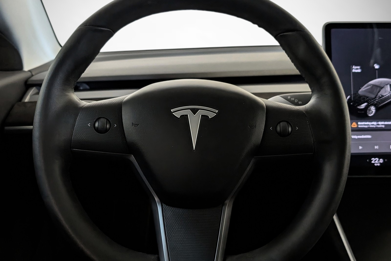Tesla Model 3 Standard Range Plus, 325hk, 2020
