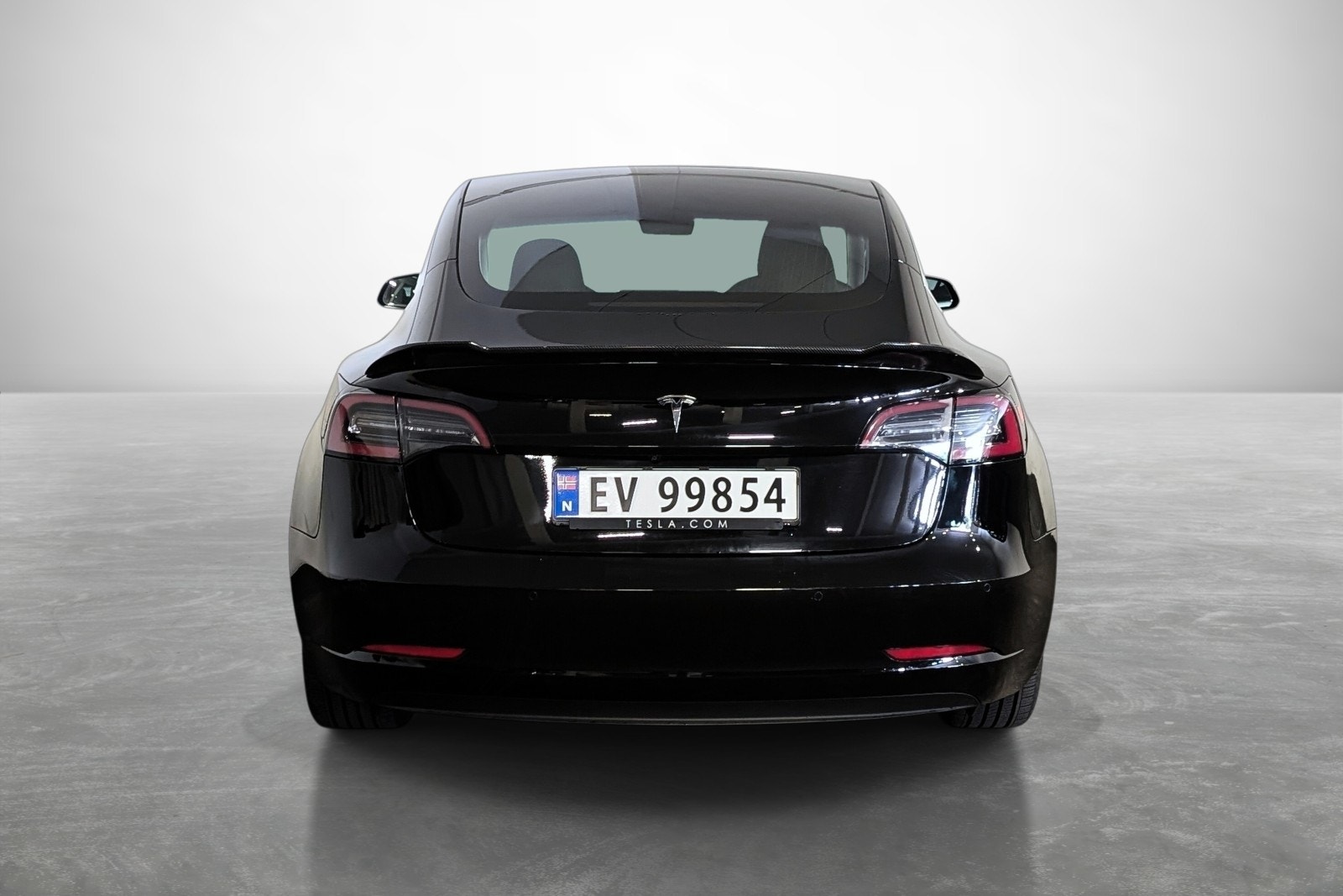 Tesla Model 3 Standard Range Plus, 325hk, 2020