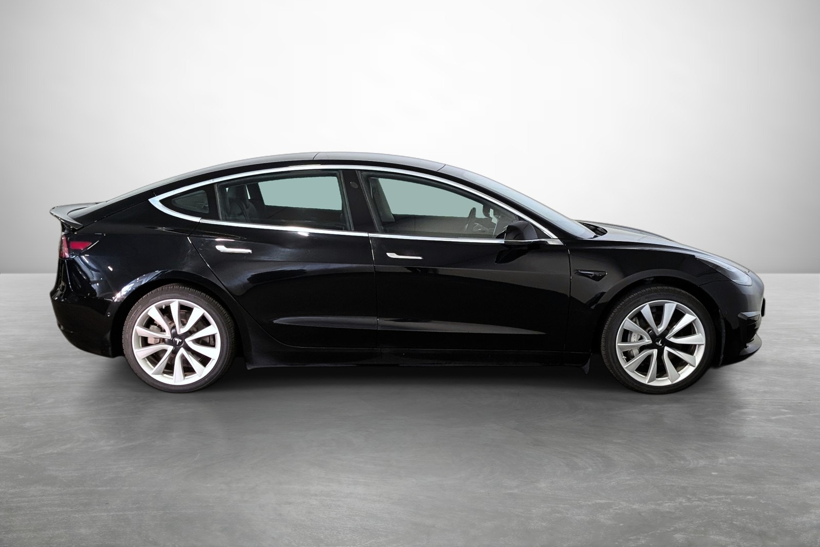 Tesla Model 3 Standard Range Plus, 325hk, 2020