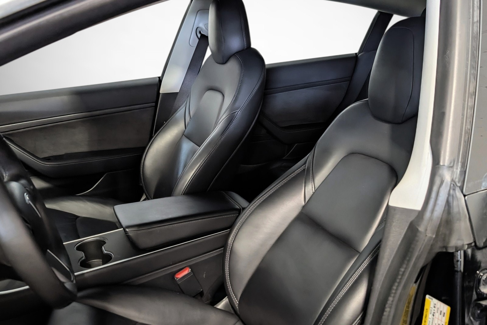 Tesla Model 3 Standard Range Plus, 325hk, 2020